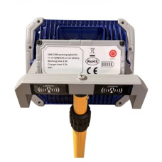 Лампа ультрафиолетовая Mipa UV LED-Max 11,1 V 5200 mAh на штативе
